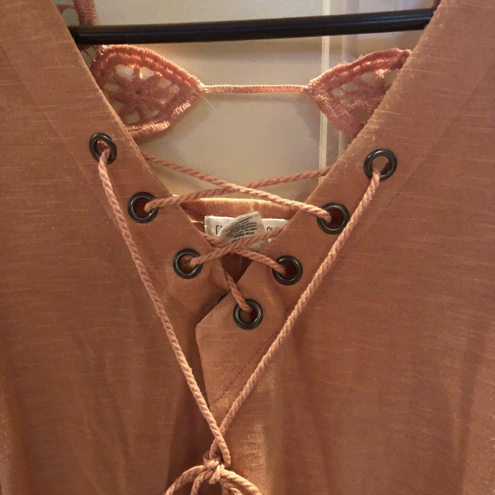 Lace top - Picture 2 of 4